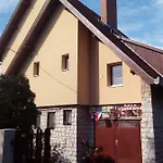 Kata Vendeghaz 3*